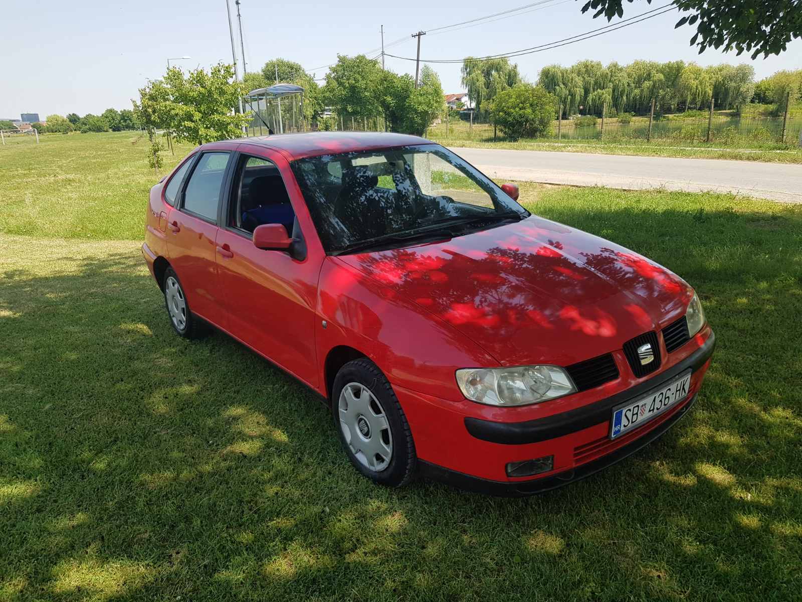 Seat Cordoba 1.4mpi 2001.g BUCO AUTOMOBILI