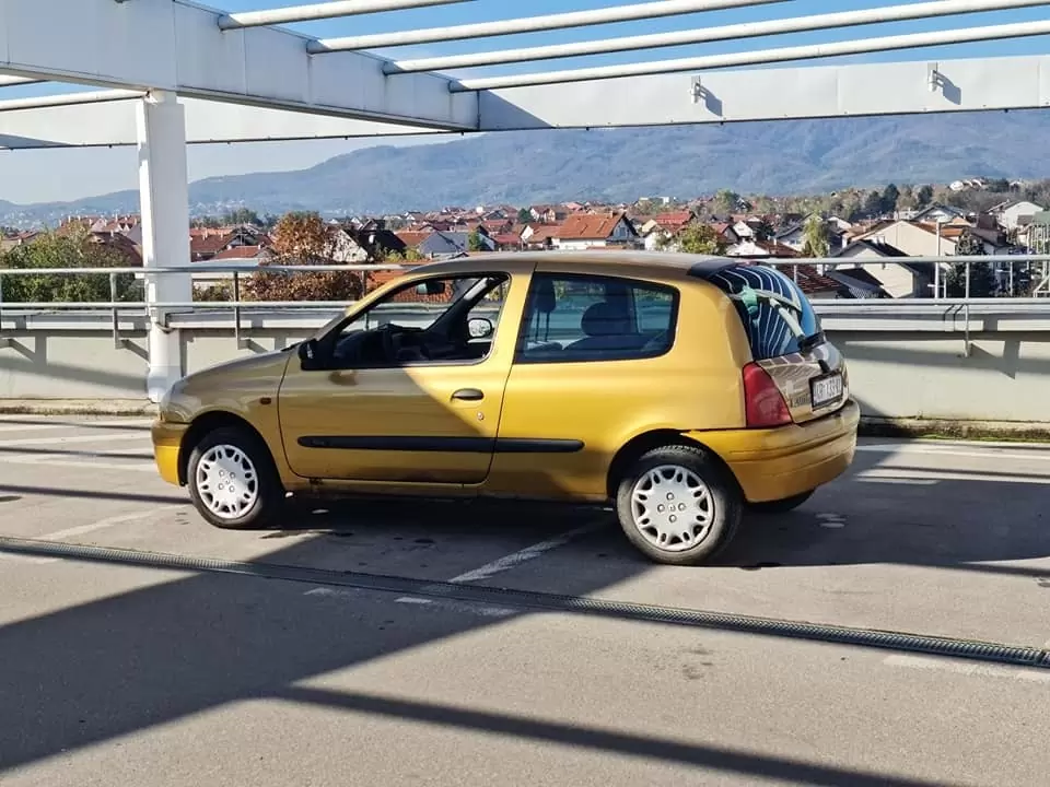 699€ - Renault Clio 1.4i "Alize" (2000.) - reg 1/2024 - jako dobro stanje 7 314062369 448200287496758 5012602609227557381 n