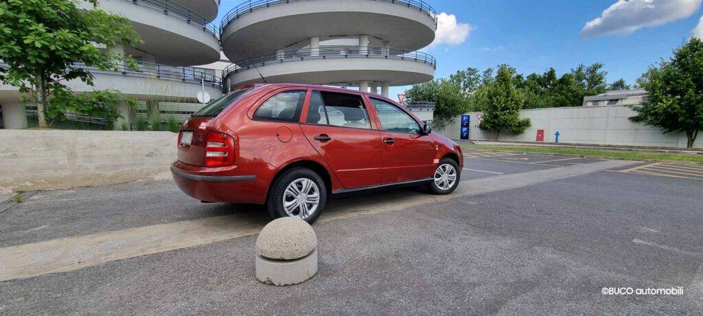 Skoda Fabia 1.4mpi 2002. Buco automobili 