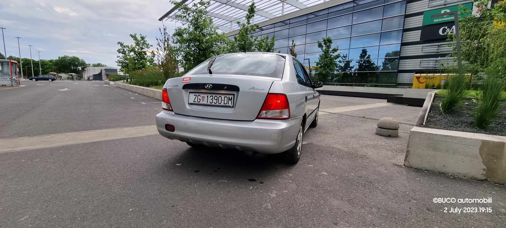 Hyundai Accent 1.3mpi 2001. - BUCO automobili