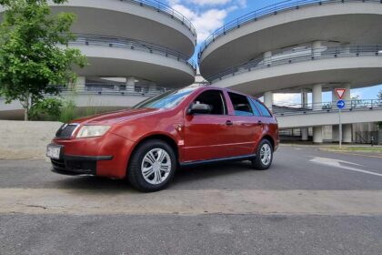 Skoda Fabia 1.4mpi 2002. Buco automobili