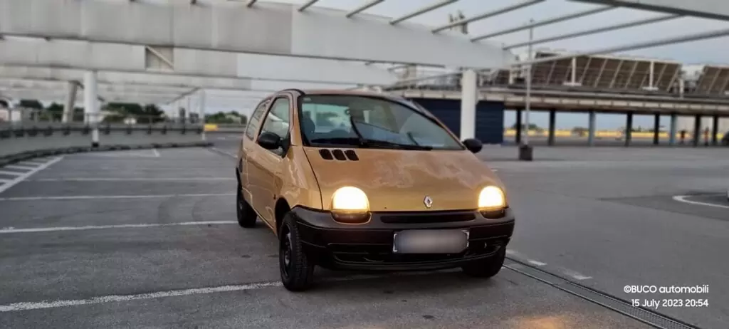 699€ - Renault Twingo 1.2i (1999.) - reg 3/2024 - jako dobro stanje 18 Renault Twingo 1.2i 1999. - BUCO automobili