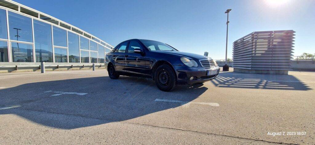 Mercedes-Benz c220cdi w203 - buco automobili