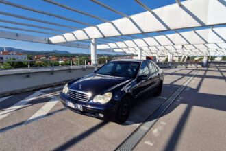 Mercedes-Benz c220cdi w203 - buco automobili