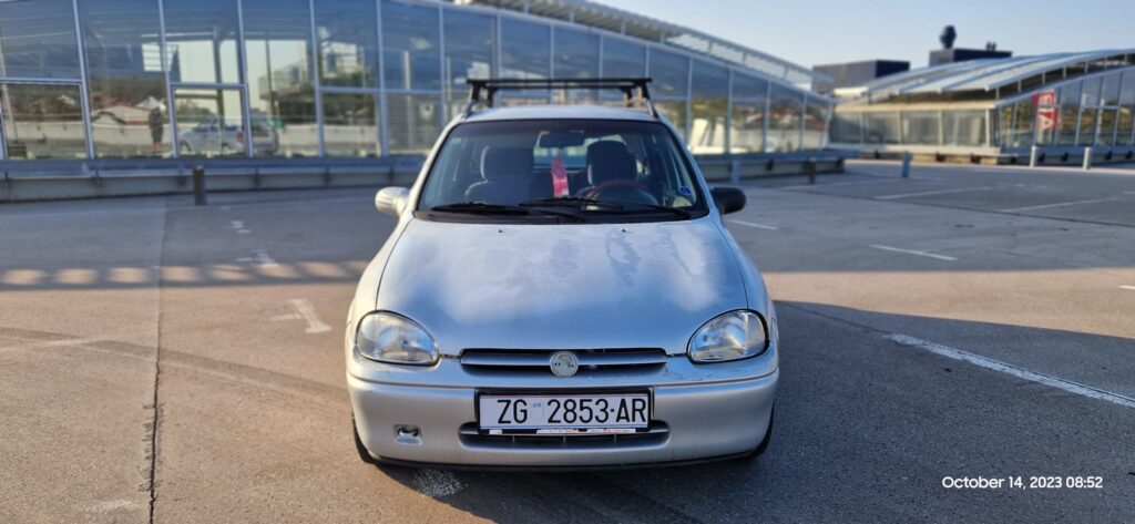 Opel Corsa b karavan 1.4 16v - bucoautomobili