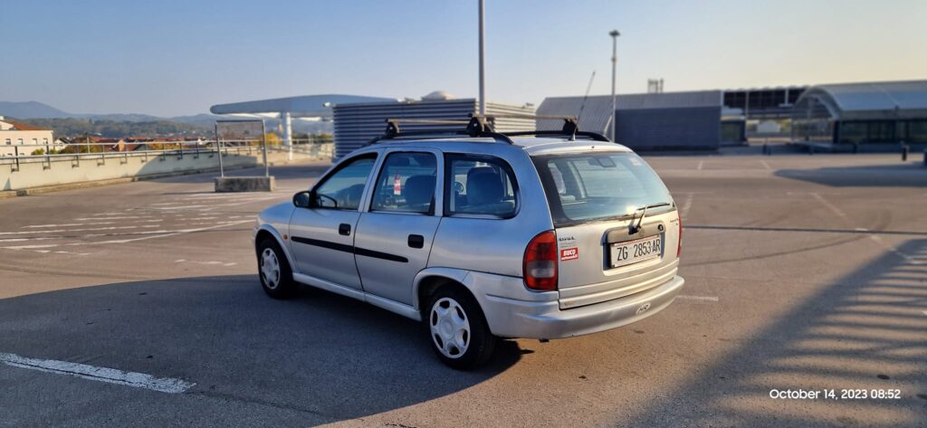 Opel Corsa b karavan 1.4 16v - bucoautomobili