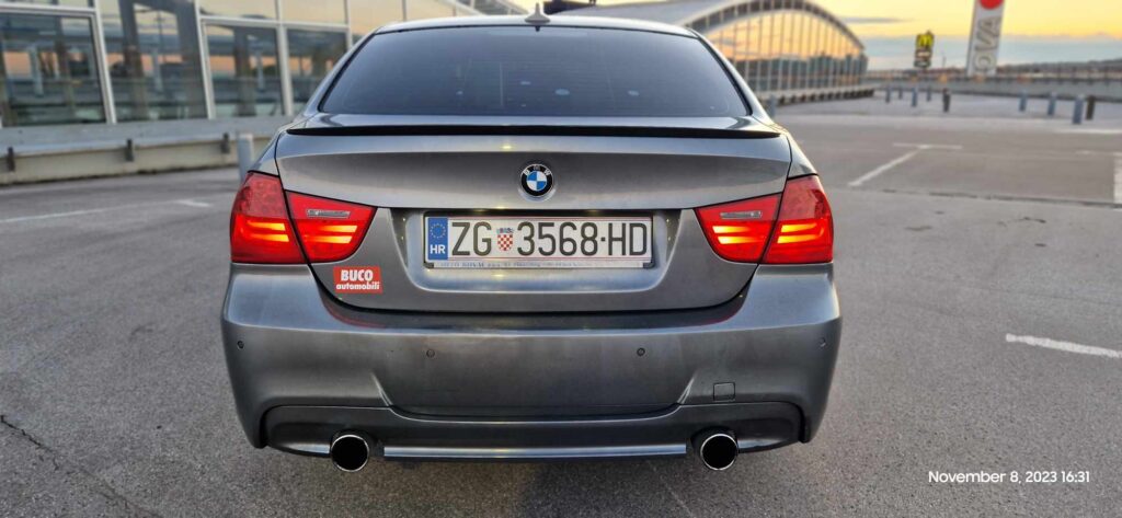 BMW e90 Facelift 318d - bucoautomobili