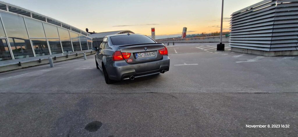 BMW e90 Facelift 318d - bucoautomobili