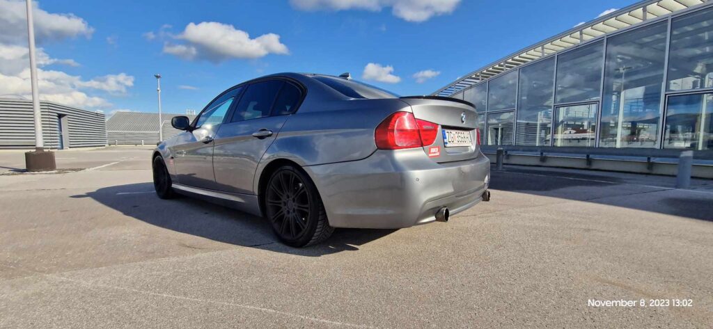 BMW e90 Facelift 318d - bucoautomobili