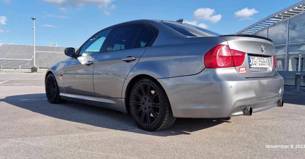 BMW e90 Facelift 318d - bucoautomobili