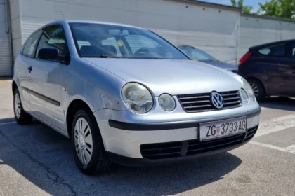 Volkswagen Polo 1.2i 2003. - buco automobili