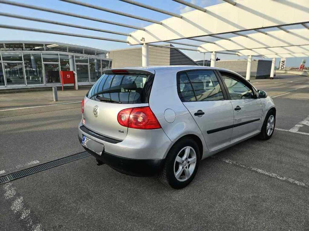 2500 € – VW Golf 5 1.9TDi – reg 10/2025 – jako dobro stanje 9 20250422 070504