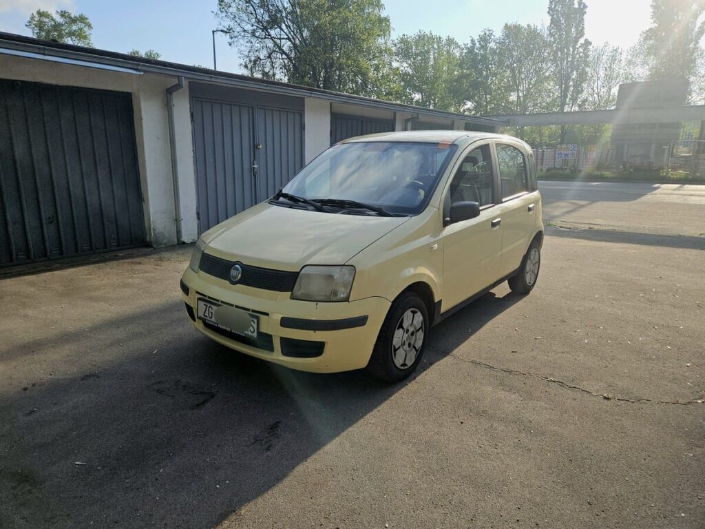 899 € - Fiat Panda 1.1i (2005.) - registrirana godinu dana (4/2026) - jako dobro stanje 33 20250428 175958
