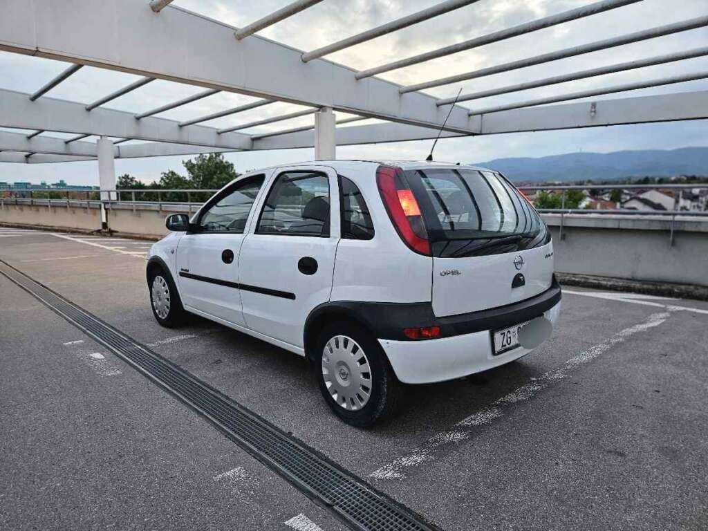 799 € - Opel Corsa C 1.2i - reg 7/2025 - 96.000km - jako dobro stanje 11 20250509 201519