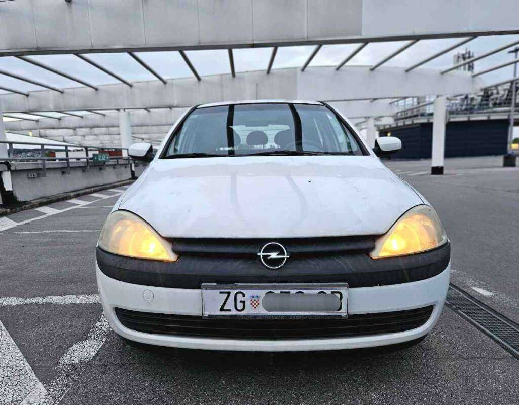 799 € - Opel Corsa C 1.2i - reg 7/2025 - 96.000km - jako dobro stanje 15 20250509 201552