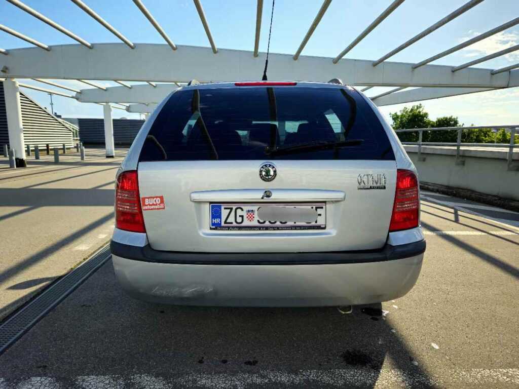 999 € - Škoda Octavia 1.6i + LPG (2008.god) - reg 10/2025 - jako dobro stanje 16 Škoda Octavia mk1 1.6i + LPG 2008.god