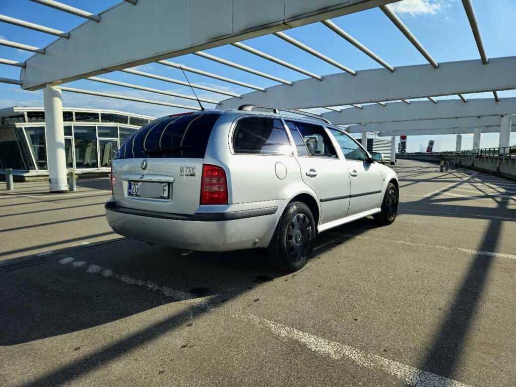 999 € - Škoda Octavia 1.6i + LPG (2008.god) - reg 10/2025 - jako dobro stanje 17 Škoda Octavia mk1 1.6i + LPG 2008.god