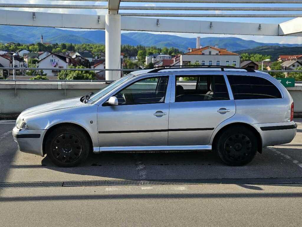 999 € - Škoda Octavia 1.6i + LPG (2008.god) - reg 10/2025 - jako dobro stanje 21 Škoda Octavia mk1 1.6i + LPG 2008.god