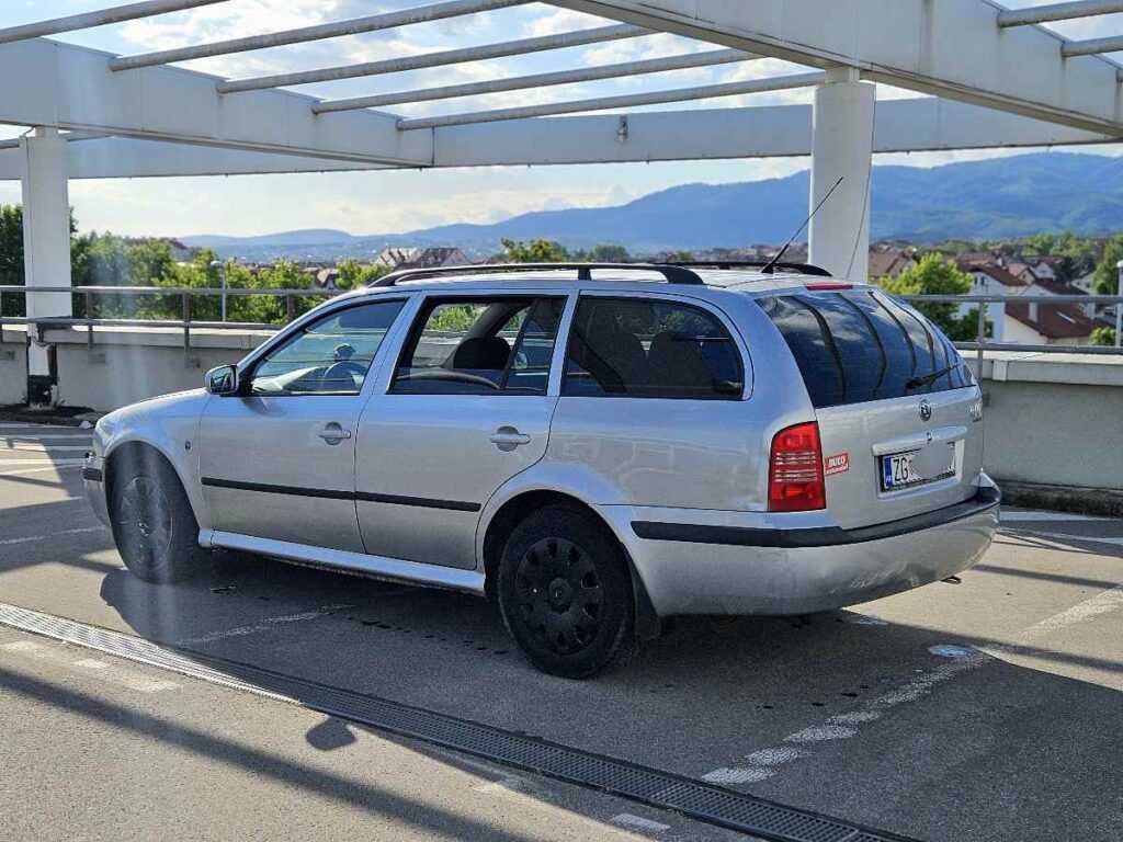 999 € - Škoda Octavia 1.6i + LPG (2008.god) - reg 10/2025 - jako dobro stanje 20 Škoda Octavia mk1 1.6i + LPG 2008.god