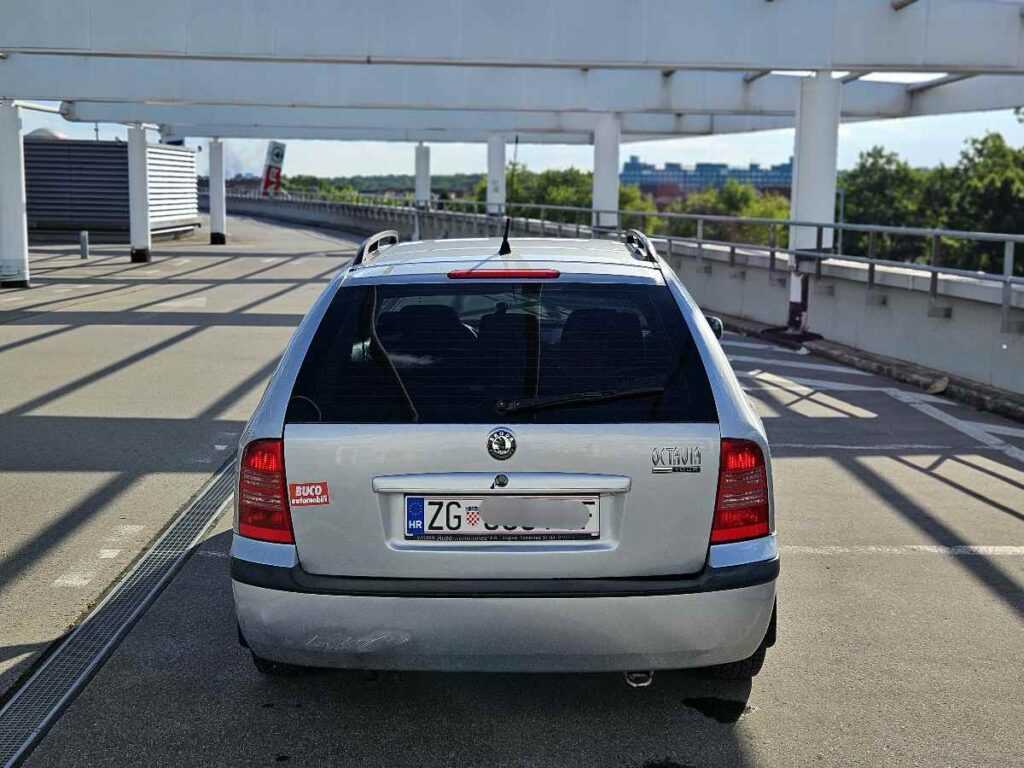 999 € - Škoda Octavia 1.6i + LPG (2008.god) - reg 10/2025 - jako dobro stanje 19 Škoda Octavia mk1 1.6i + LPG 2008.god