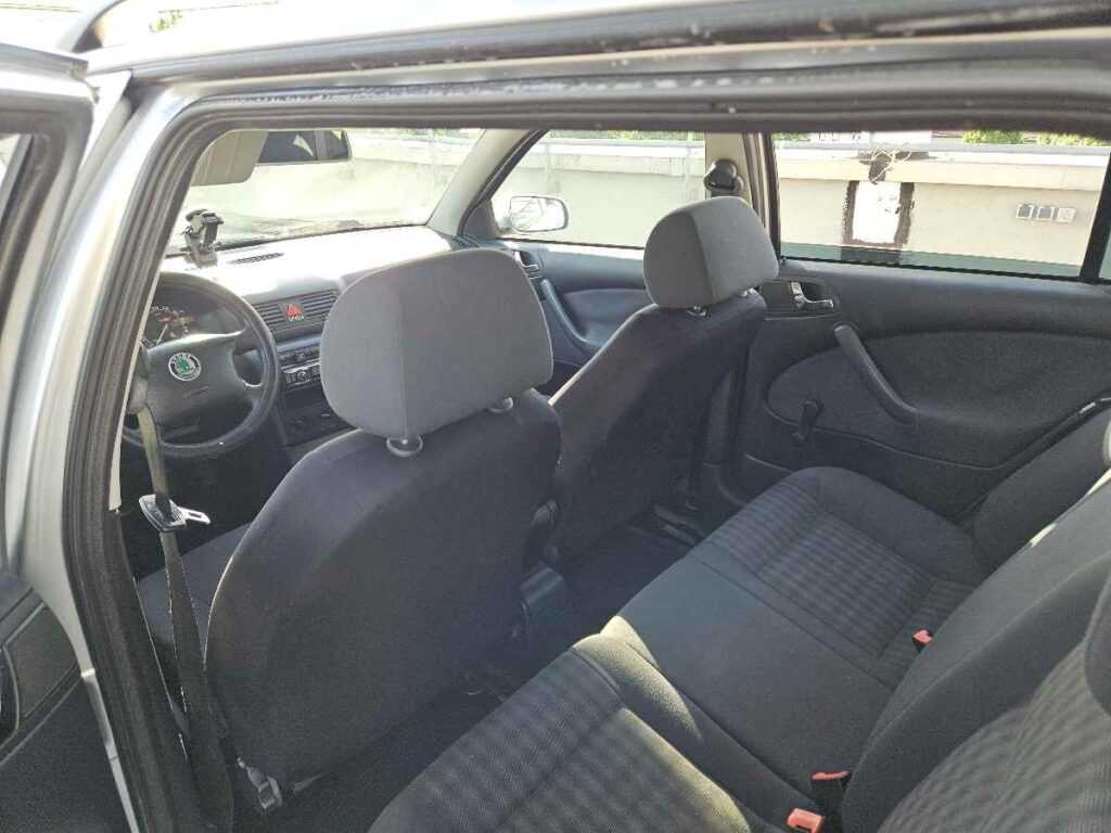 999 € - Škoda Octavia 1.6i + LPG (2008.god) - reg 10/2025 - jako dobro stanje 29 Škoda Octavia mk1 1.6i + LPG 2008.god - unutrašnjost