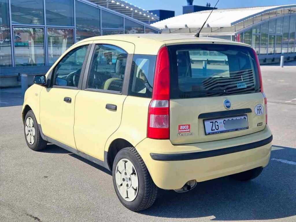 899 € - Fiat Panda 1.1i (2005.) - registrirana godinu dana (4/2026) - jako dobro stanje 29 FB IMG 1746023261505