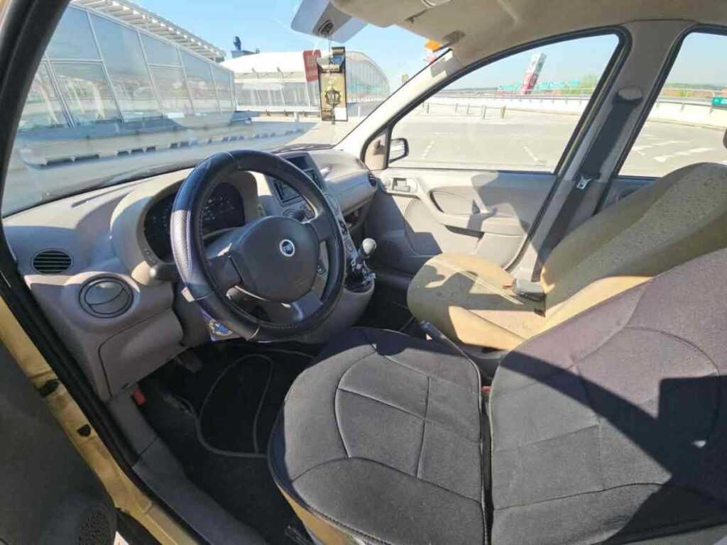 899 € - Fiat Panda 1.1i (2005.) - registrirana godinu dana (4/2026) - jako dobro stanje 26 FB IMG 1746023267212