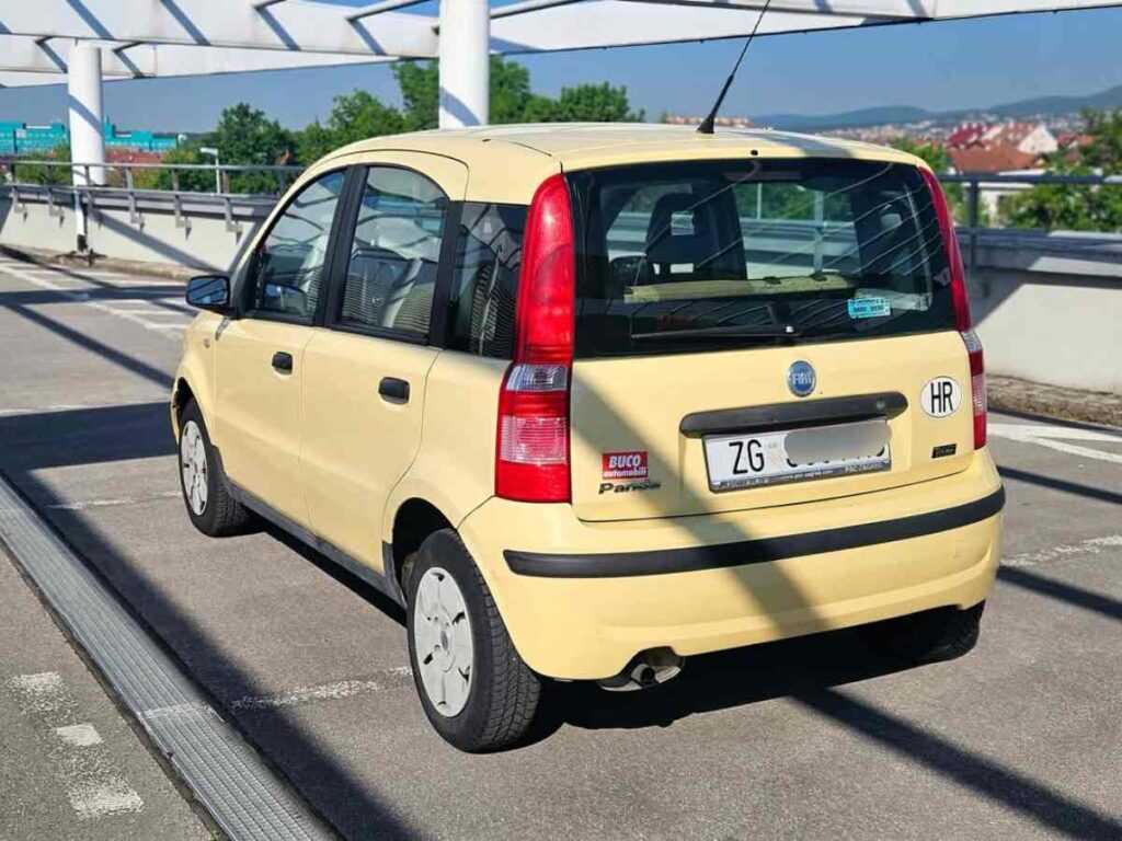 899 € - Fiat Panda 1.1i (2005.) - registrirana godinu dana (4/2026) - jako dobro stanje 14 FB IMG 1746023291193