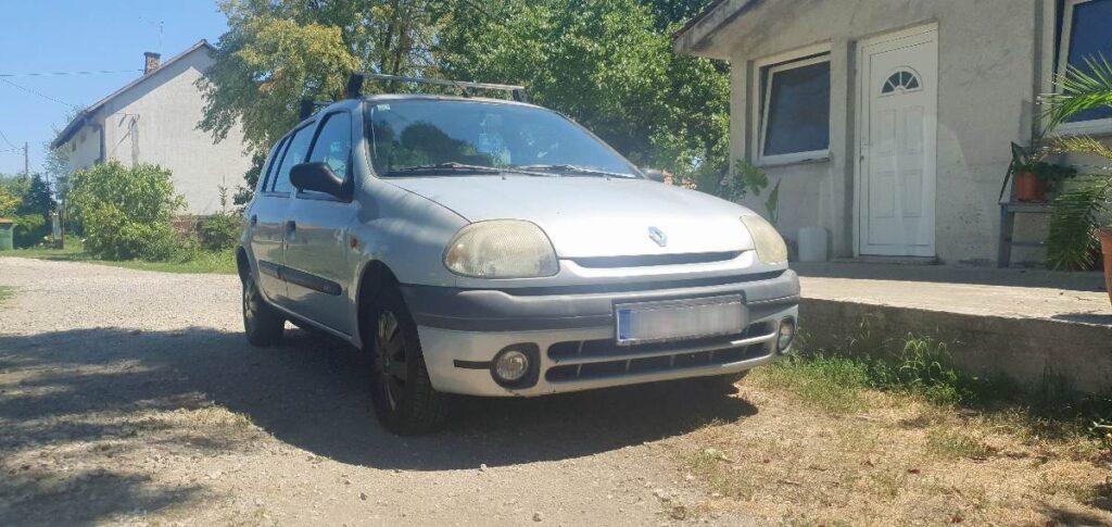 399 € - Renault Clio 1.2i (2002.god) - reg 8/2025 - dobro stanje 2 20220803 124557