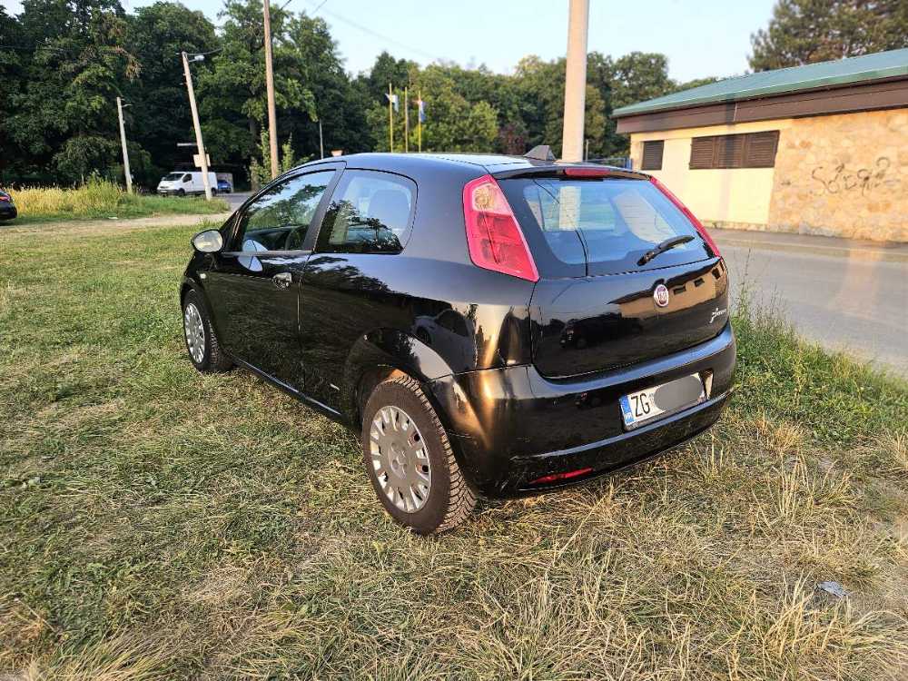 899€ - Fiat Grande Punto 1.4i + LPG (2008.g) - reg 11/2025 - dobro stanje 29 20250608 200138