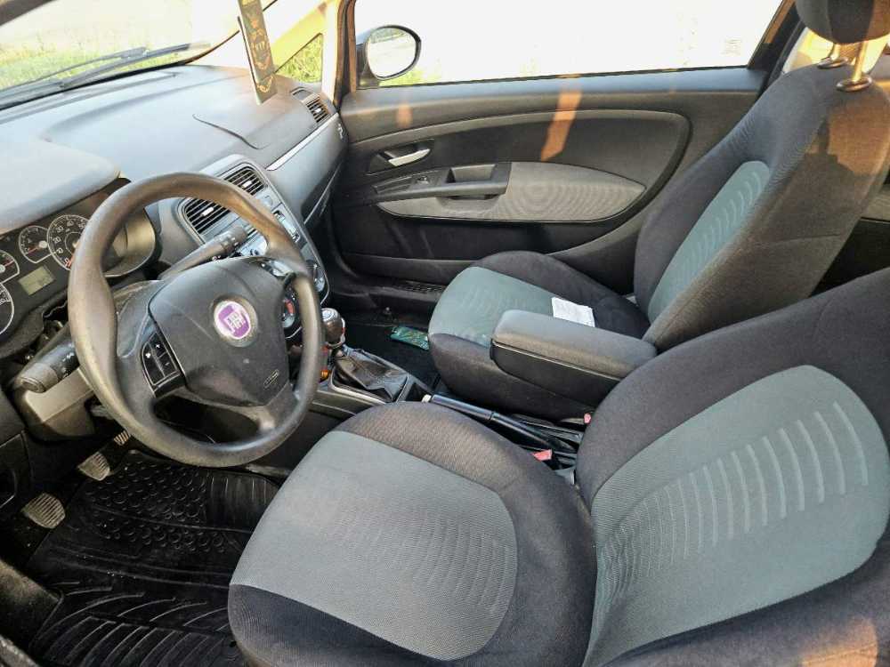 899€ - Fiat Grande Punto 1.4i + LPG (2008.g) - reg 11/2025 - dobro stanje 25 20250608 200229