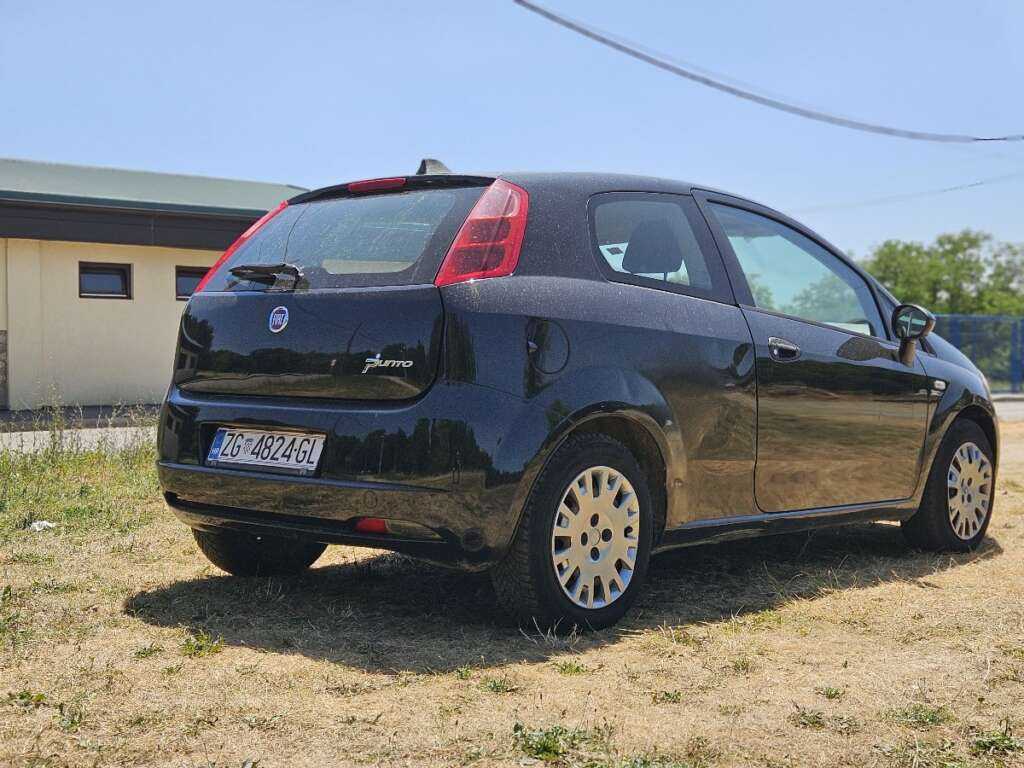 899€ - Fiat Grande Punto 1.4i + LPG (2008.g) - reg 11/2025 - dobro stanje 23 Fiat Grande Punto 2008. 1.4i