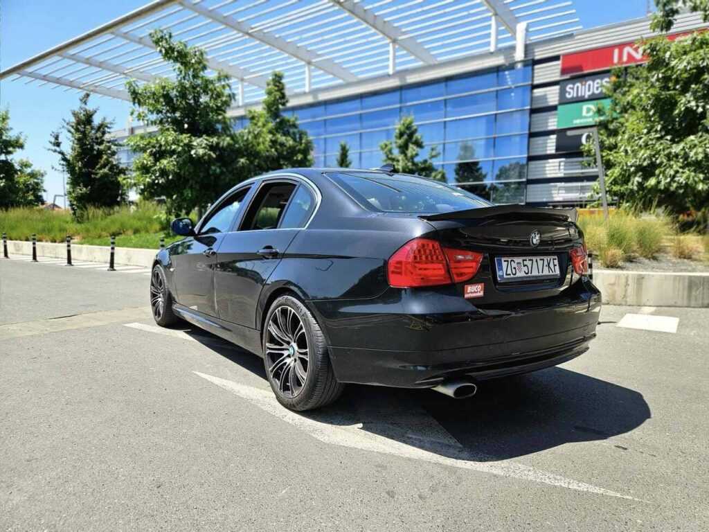 4999 € - BMW e90 LCI (facelift) 316d 2010.god - reg 10/2025 - jako dobro stanje 34 515592664 1052898377026943 737315351706277152 n