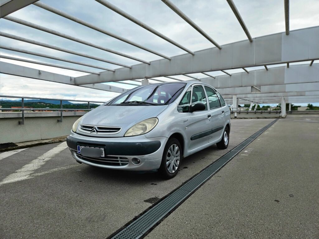 799 € - Citroen Xsara Picasso 2.0HDi (2003.god) - reg 10/2025 - jako dobro stanje 6 FB IMG 1752046227017