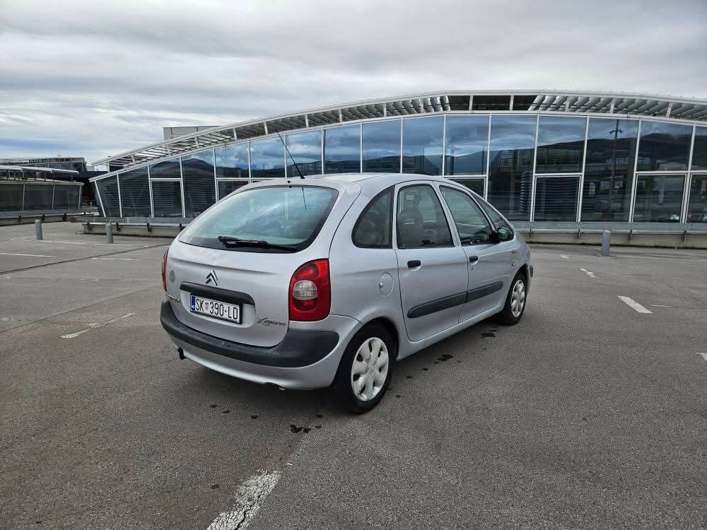 799 € - Citroen Xsara Picasso 2.0HDi (2003.god) - reg 10/2025 - jako dobro stanje 5 FB IMG 1752046228097